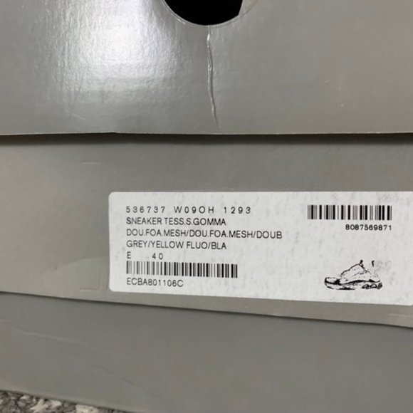 Balenciaga Triple S - Picture 8 of 13